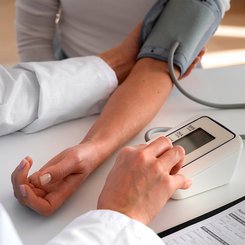 Toma de tensión Pamplona Farmacia Larumbe